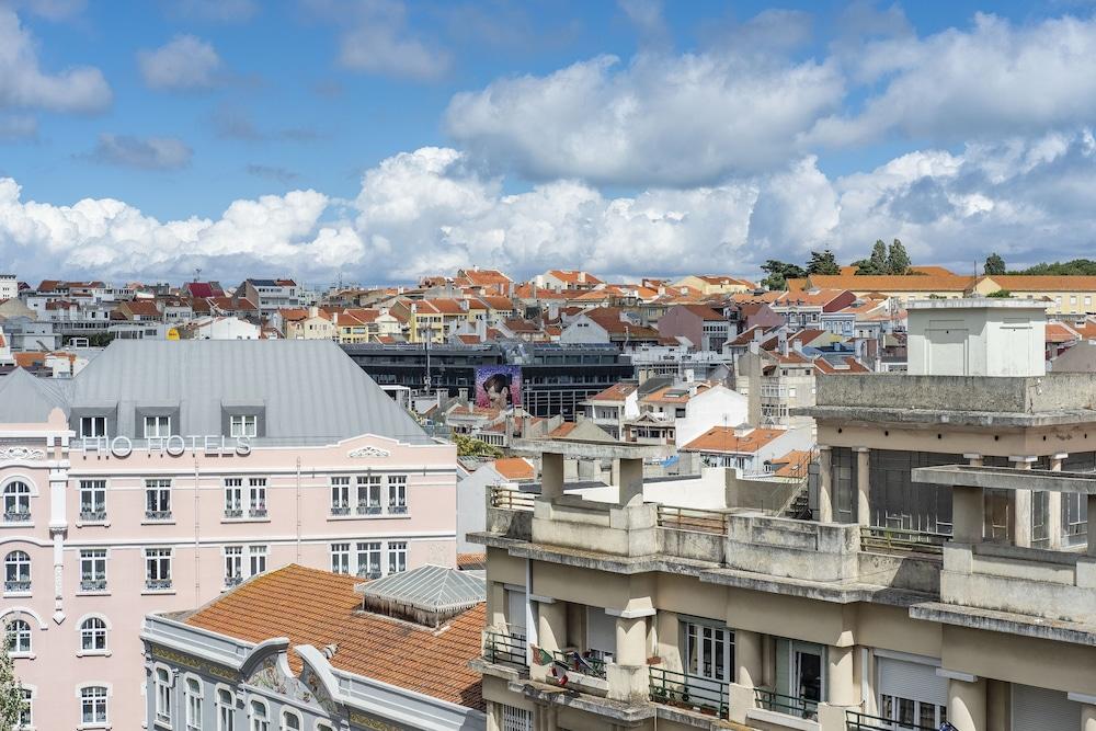 Exe Liberdade Hotel Lisbon Exterior photo